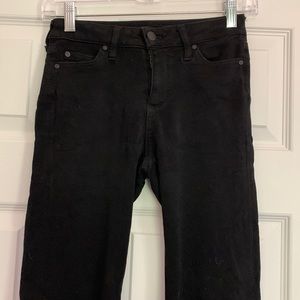 Mid Rise Skinny Pant